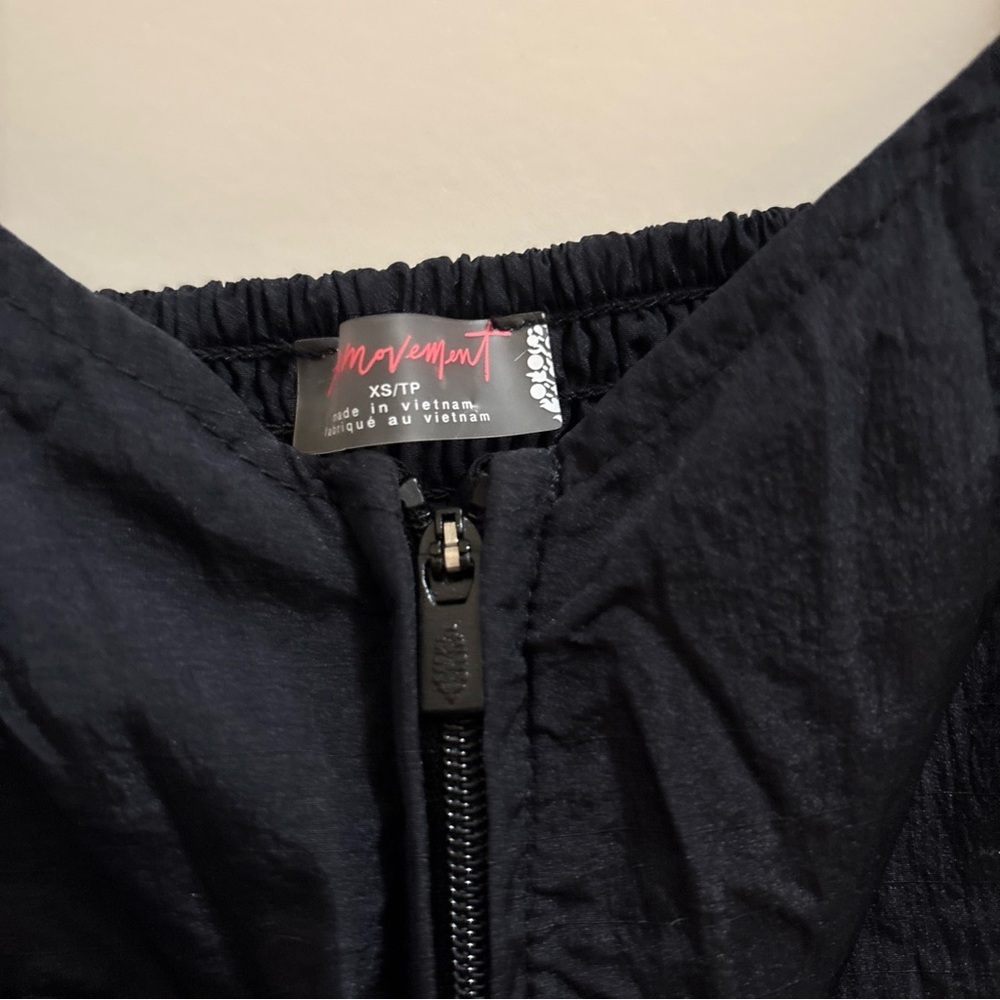 FP Movement Free People Down To Earth Jumpsuit XS Black Boho Zip Cuff Casual - Picture 4 of 9